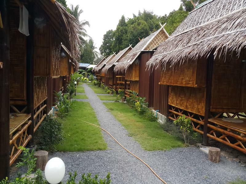Phuhaya Bamboo Bungalows Ko Lanta Zewnętrze zdjęcie